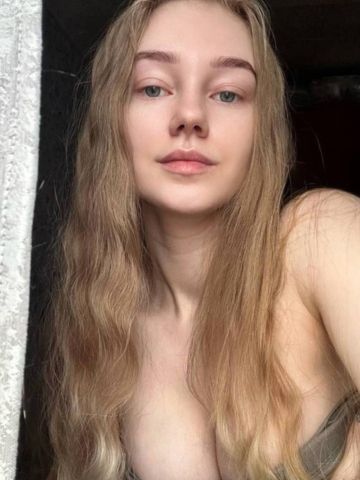 Проститутка Зина, 24 года, г. Ромашкино